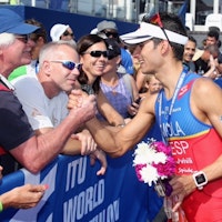 Mario Mola overcomes race penalty to secure back-to-back ITU World Triathlon Abu Dhabi titles