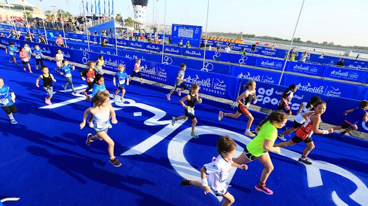 250 YOUNGSTERS TAKE THE LEAP AT THE ITU WORLD TRIATHLON ABU DHABI JUNIOR RACES ON YAS ISLAND