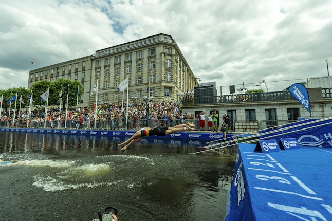 Hamburg richtet 2024 World Triathlon Mixed Relay Weltmeisterschaft aus