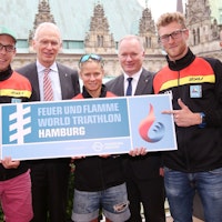 10.500 Teilnehmer zum Feuer und Flamme World Triathlon Hamburg erwartet