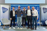 The world's elite and amateur athletes celebrate a triathlon festival, including the World Championship, in the Hanseatic city.