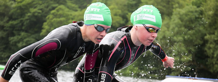 Youngsters put on a show as AJ Bell World Triathlon Leeds gets underway