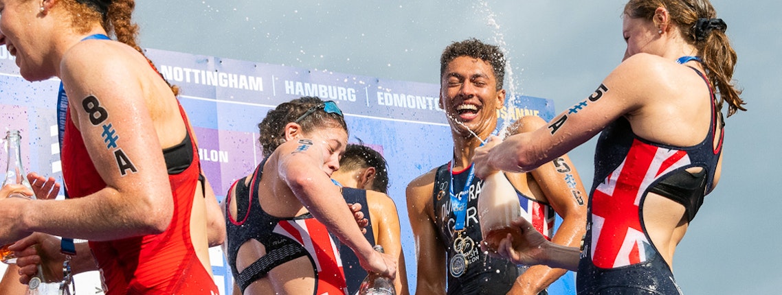 Great Britain take gold at Accenture World Triathlon Mixed Relay Nottingham