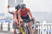 Flora Duffy wins gold medal in Yokohama