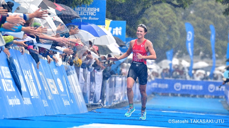 Flora Duffy wins gold medal in Yokohama